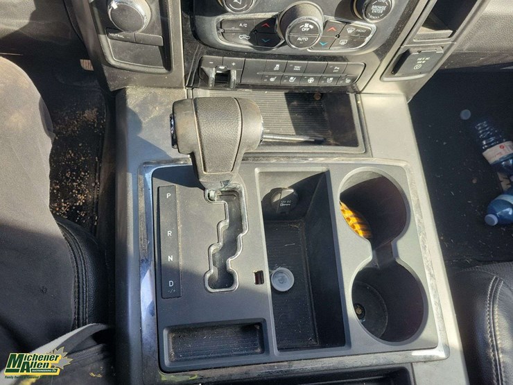 2013-dodge-1500-image-16