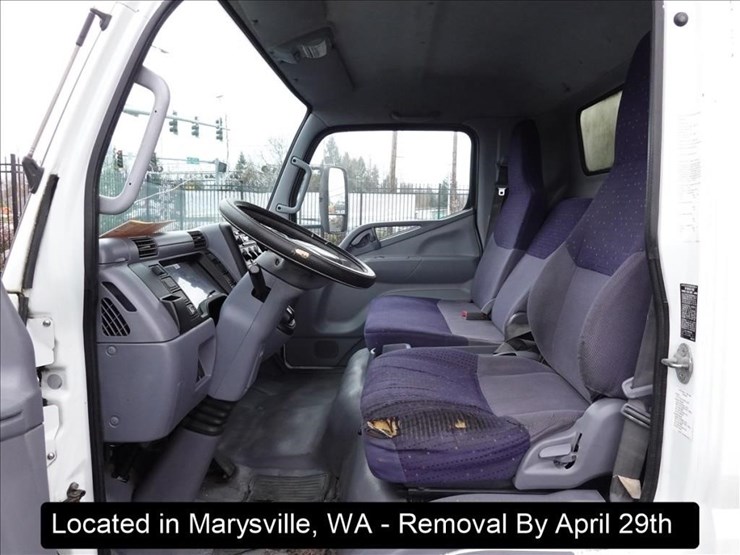 2007-mitsubishi-fuso-fe140-image-13