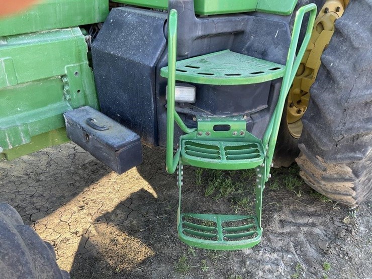 john-deere-8210-image-13