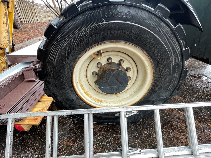 #2544-•-gehl-r56-xr42-telehandler-(columbia-heights,-mn)-image-17