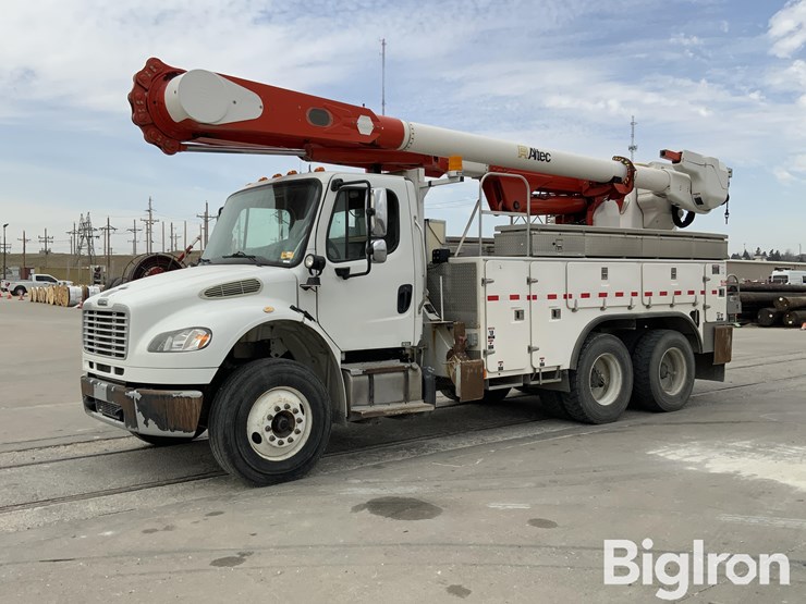 2014-freightliner-m2-106-image-9