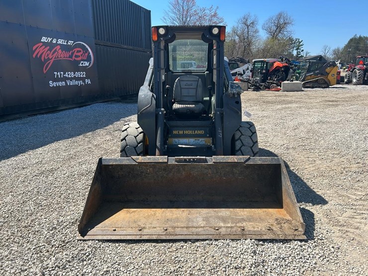 2016-new-holland-l234-image-7