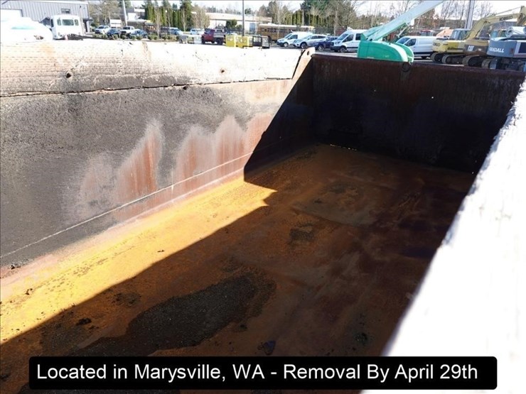 2001-freightliner-fld120-image-2