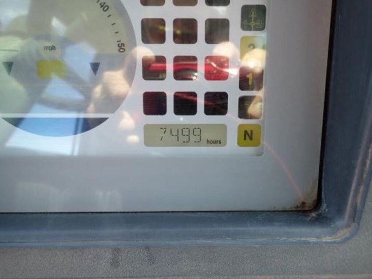 2014-deere-324j-image-10