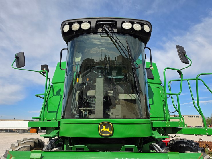 2006-john-deere-9560-sts-image-4