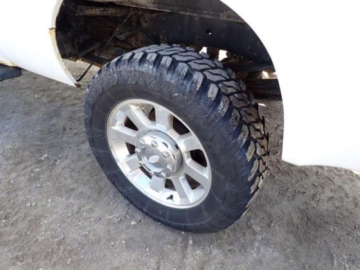 2010-ford-f350-xlt-image-33