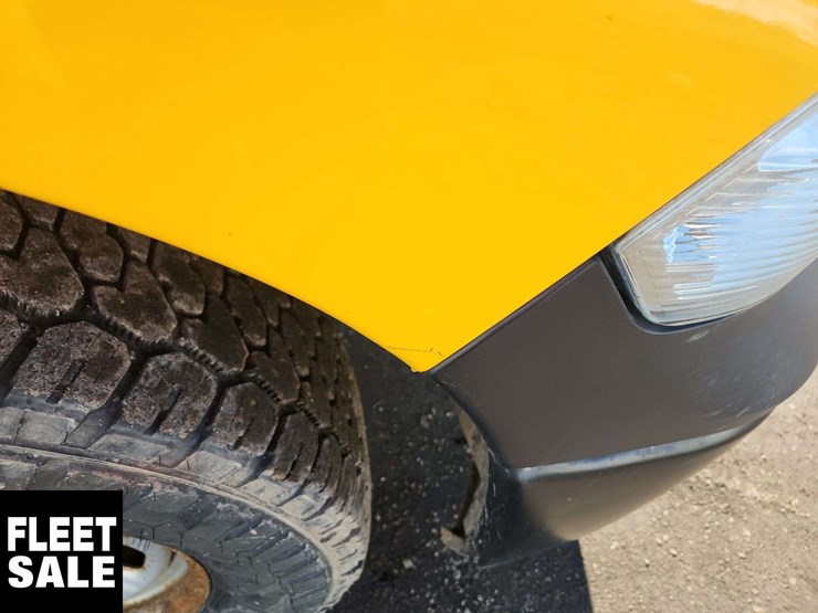 2019-ram-1500-classic-image-36