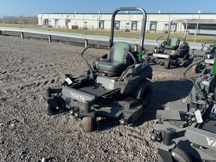 #4036-•-yakta-yxr-320-zero-turn-mower-image-1