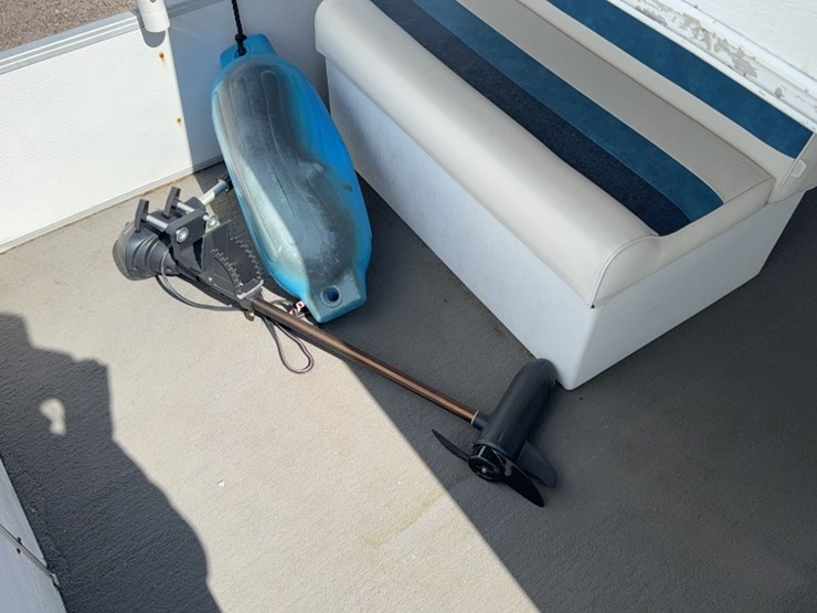 #4005-•-1984-20'-pontoon-boat-image-13