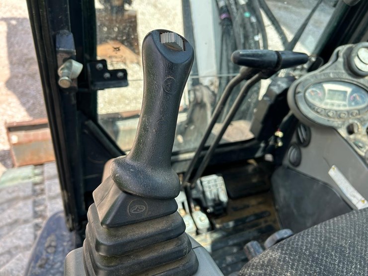 2019-bobcat-e55-image-24