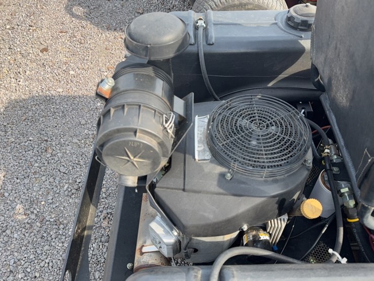 cub-cadet-m60-image-11