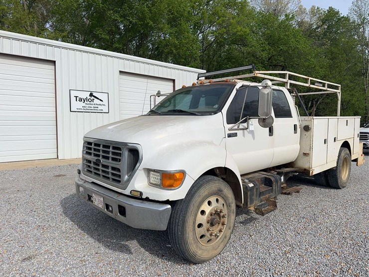 2002-ford-f650-image-1