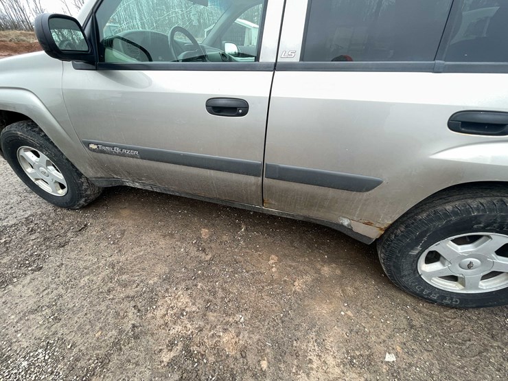 2003-chevrolet-trailblazer-image-16