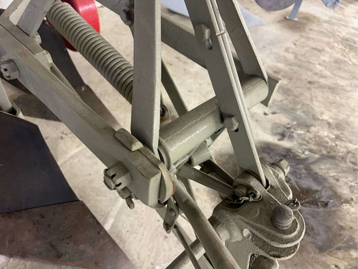 two-bottom-ferguson-plow-image-8