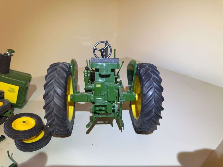 john-deere-720-image-6