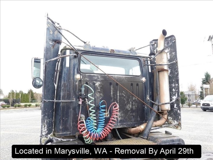 1985-international-s2300-image-28