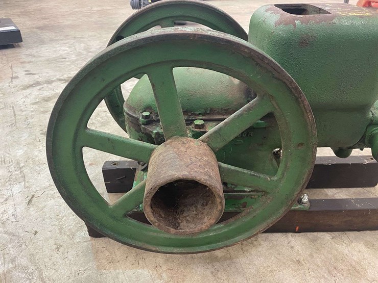 john-deere-11-image-9