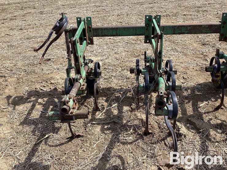 john-deere-6-image-12