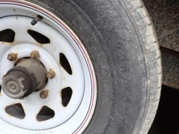 2011-car-mate-trailers-24-ft-t/a-enclosed-trailer-image-16