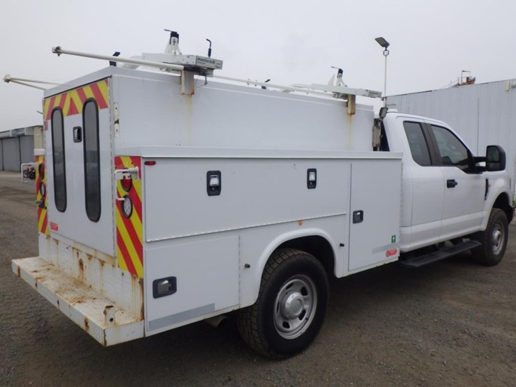 2017-ford-f350-image-3