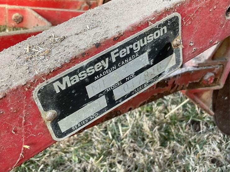 massey-ferguson-33-image-29