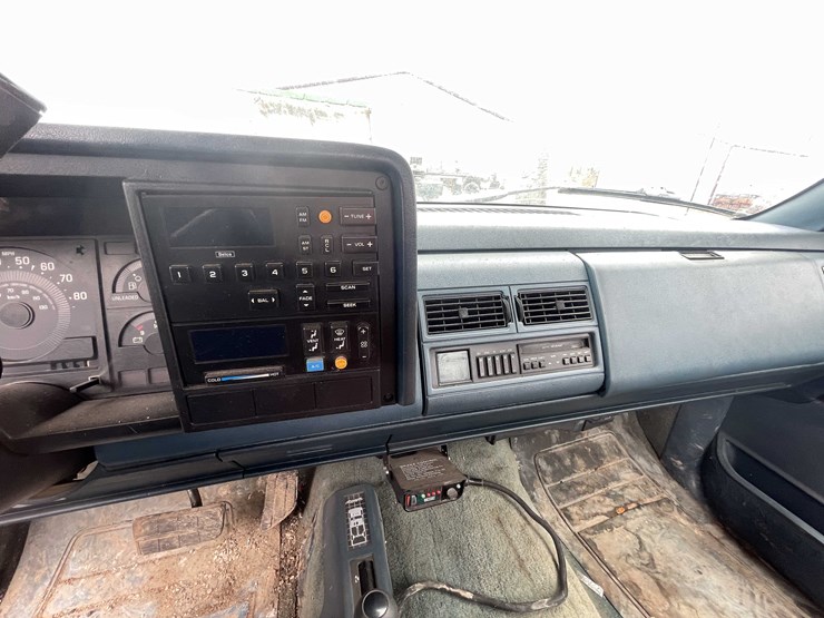 1988-chevrolet-silverado-1500-image-45