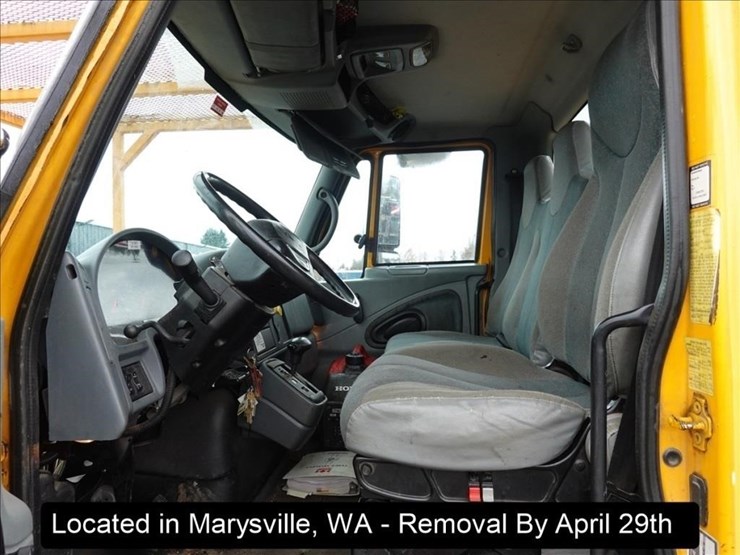 2002-international-durastar-4400-image-16