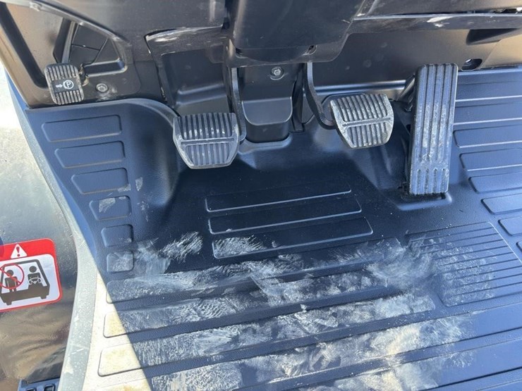 2017-toyota-8fgu30-image-24