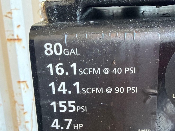 husky-air-compressor-image-4