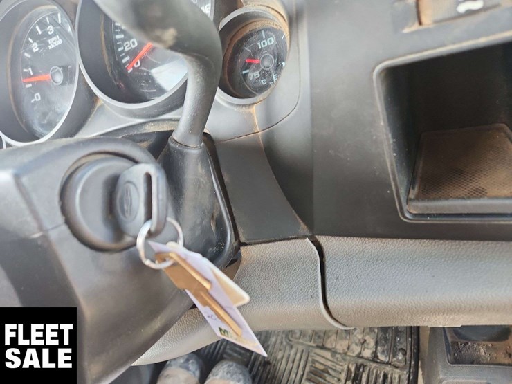 2013-chevrolet-silverado-1500-image-25