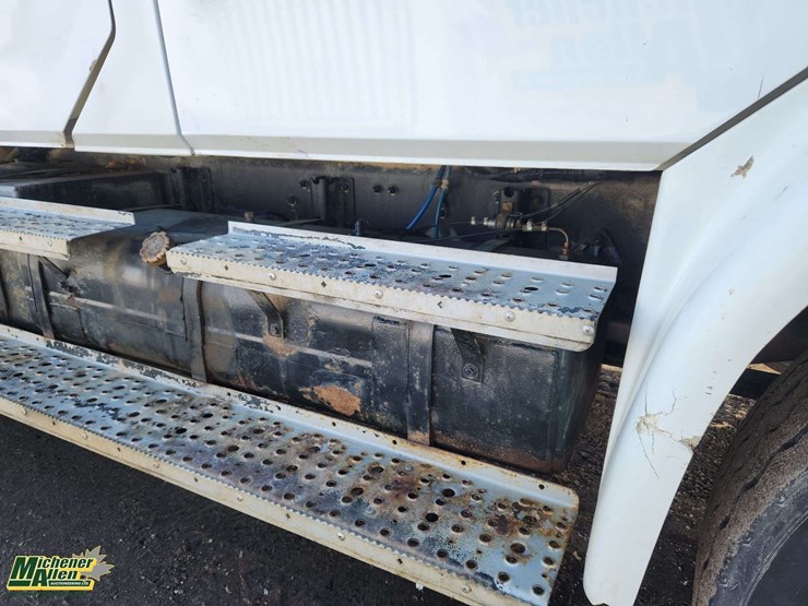 2006-international-durastar-4300-image-78