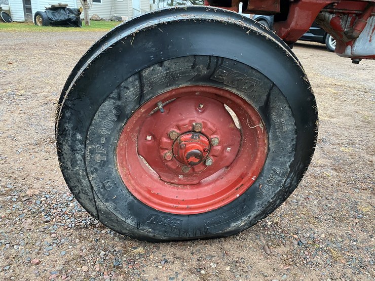 1976-international-686-image-13