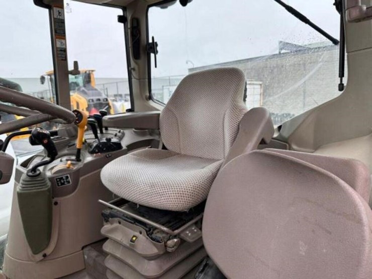 2020-john-deere-6130m-image-30