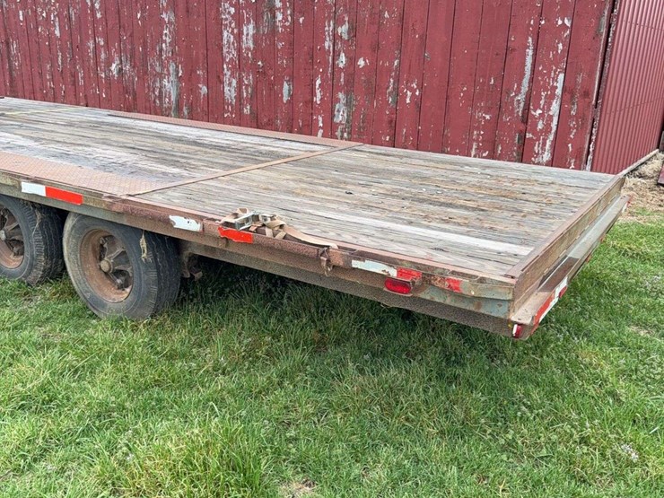 flatbed-gooseneck-trailer-22'-deck-image-14