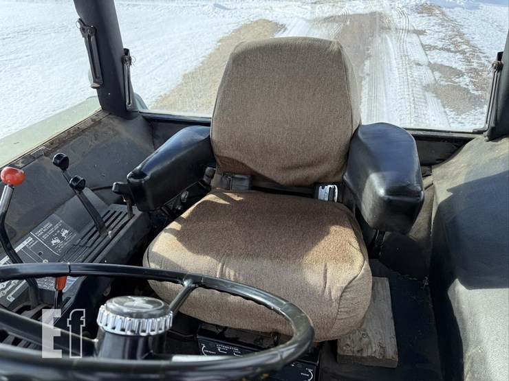 john-deere-4440-image-40