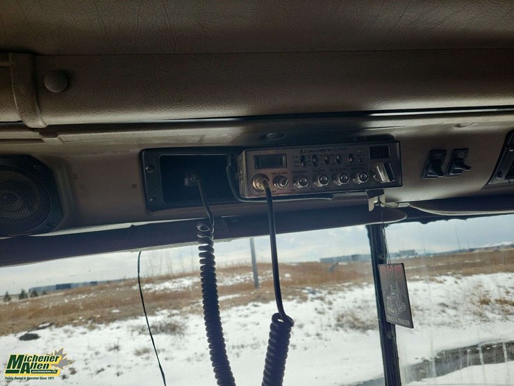 1999-international-9400-image-22