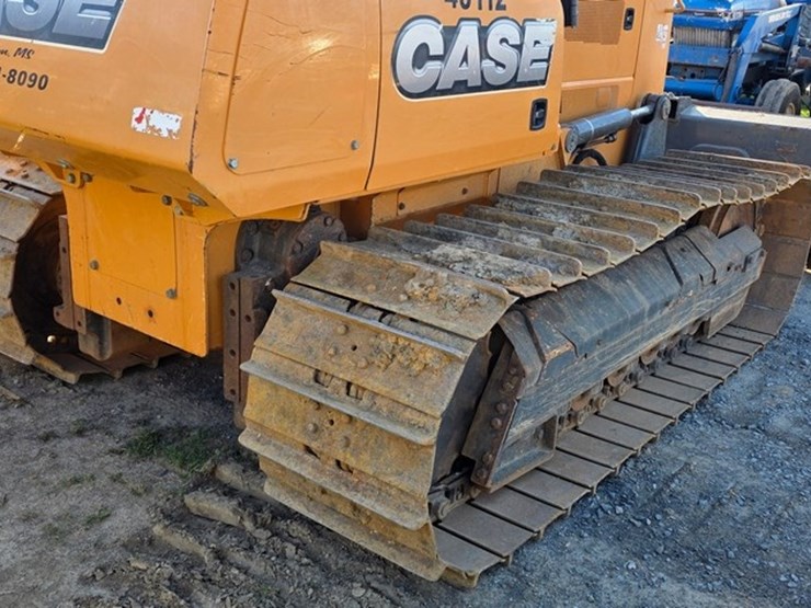 2013-case-850m-image-26