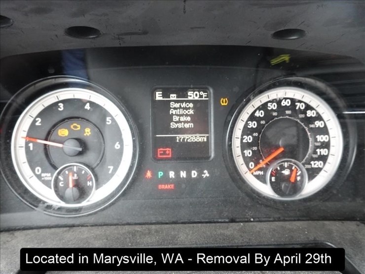 2014-dodge-1500-image-10