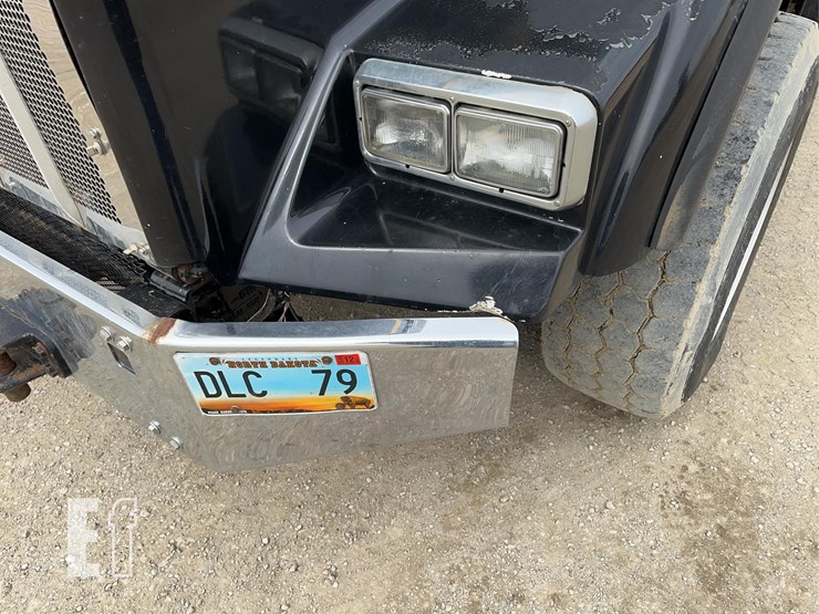 2003-kenworth-t800-image-29