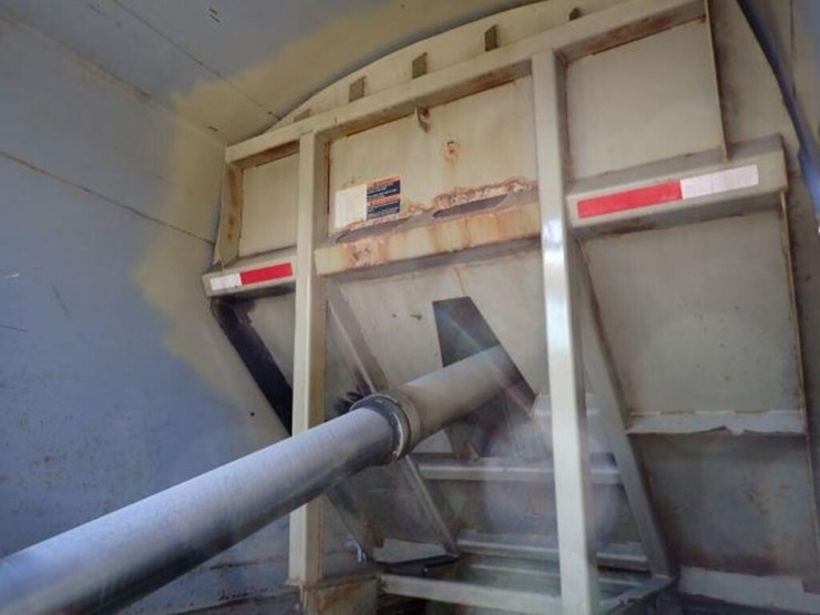 2017-western-star-4700sb-image-84