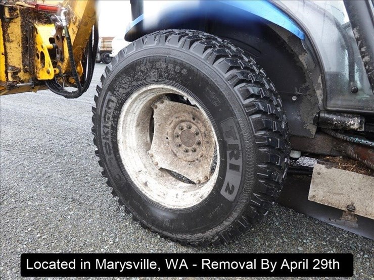 2012-new-holland-t6030-plus-image-31