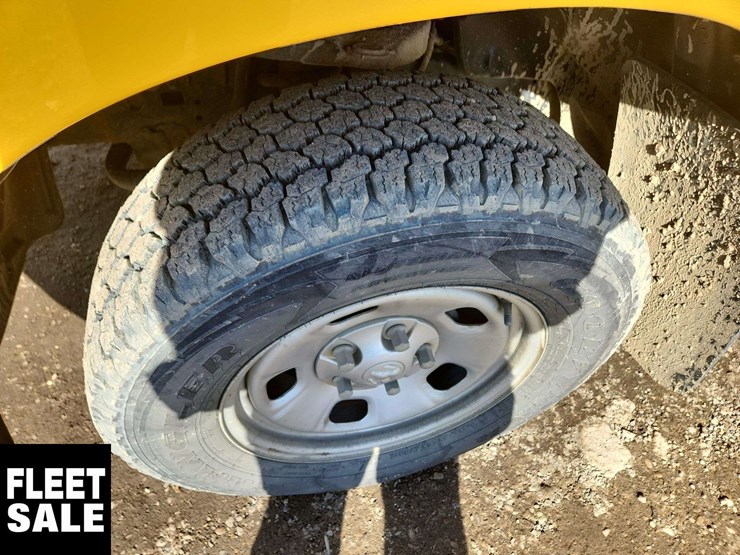 2019-ram-1500-classic-image-10