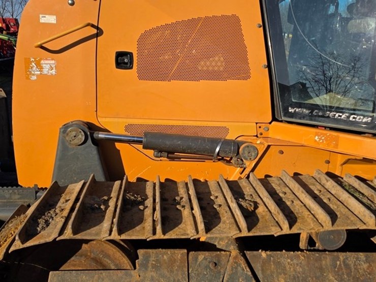 2013-case-850m-image-12