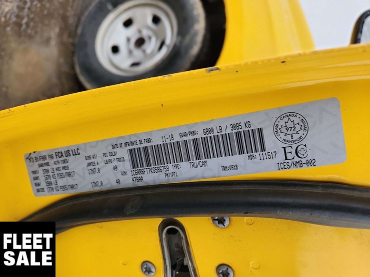 2019-ram-1500-classic-image-41