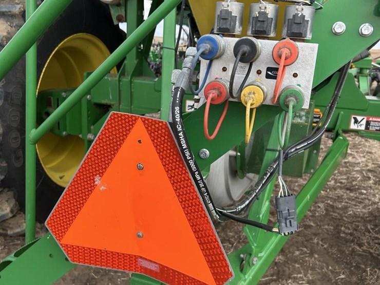 2014-john-deere-1895-image-72