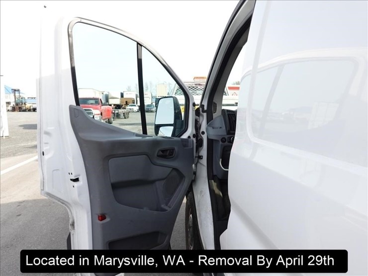 2015-ford-transit-image-23