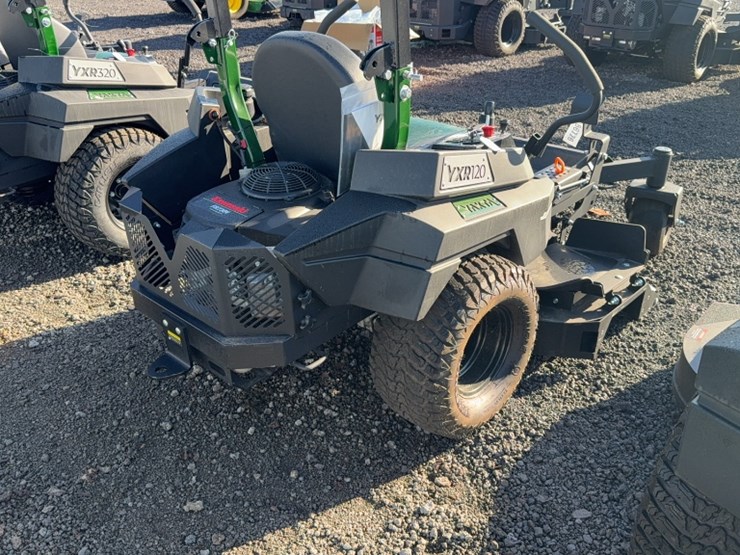 #4033-•-yakta-yxr-120-zero-turn-mower-image-8
