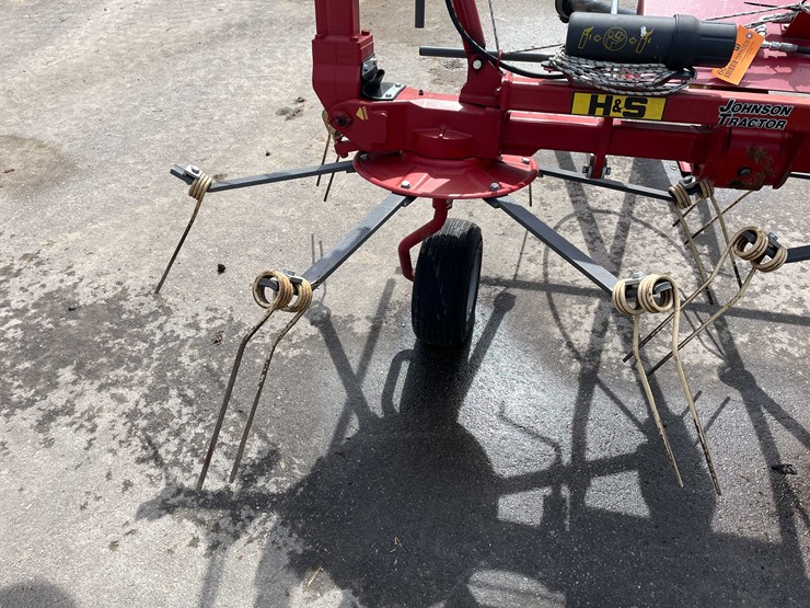 #146-•-h&s-hay-tedder-(stoughton,-wi)-image-10