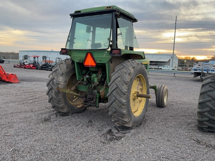 john-deere-4430-image-9