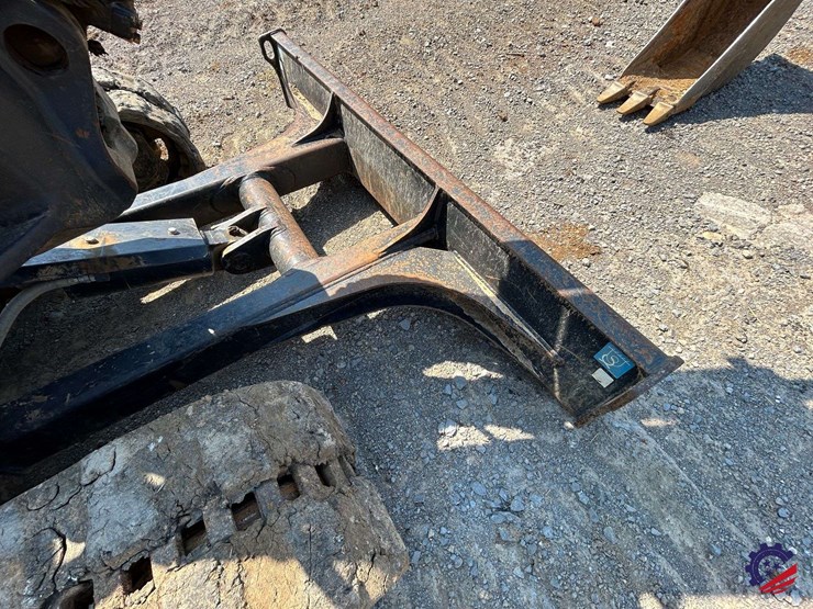 2021-deere-60g-image-30